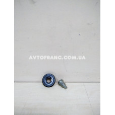 Ролик розсувних дверей верхній Renault Dokker (2013-...) Оригінал 8200029302