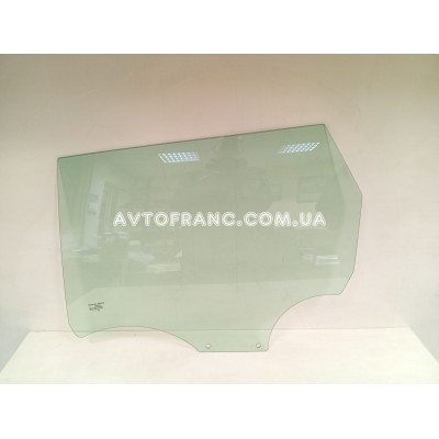 Скло задніх дверей ліве Renault Duster 3 (2025-...) Оригінал 823018179R