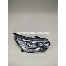 Фара права Renault Express (2021-...) Оригінал 260103369R, 260105660R
