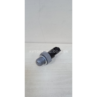 Датчик тиску оливи Renault Оригінал 8200359633, 8200671275