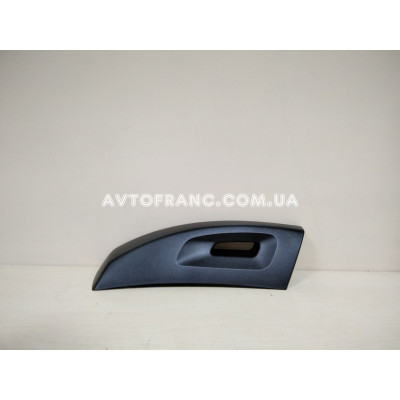 Накладка дуги багажника передня ліва Renault Duster (2010-2017) Оригінал 738830089R