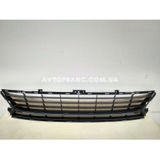Решітка бампера нижня Renault Megane 3 (2013-2016) Оригінал 622547366R