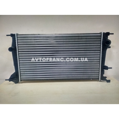 Радіатор охолодження 1.5 DCI Renault Megane 3 (2009-2016) THERMOTEC D7R049TT Оригінальний номер: 214105150R