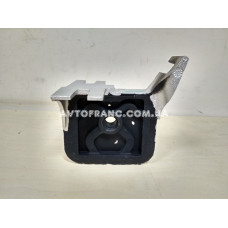 Кронштейн глушника Renault Symbol Оригінал 7700435270