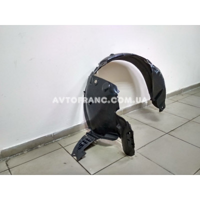 Підкрилок передній правий Renault Symbol, Clio II (2003-2008) Оригінал 8200067075