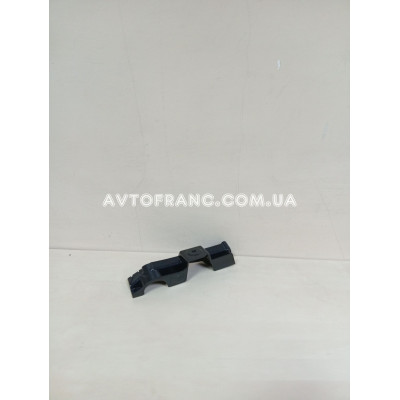 Кронштейн бампера передній правий Renault Taliant (2025-...) Оригінал 622223809R